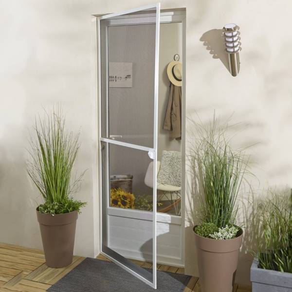 Moustiquaire coulissante sur baie à galandage dans une villa à Bagnols-sur-Cèze (30200)